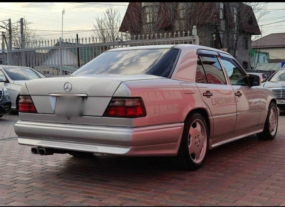 W124 мерседес бамперы