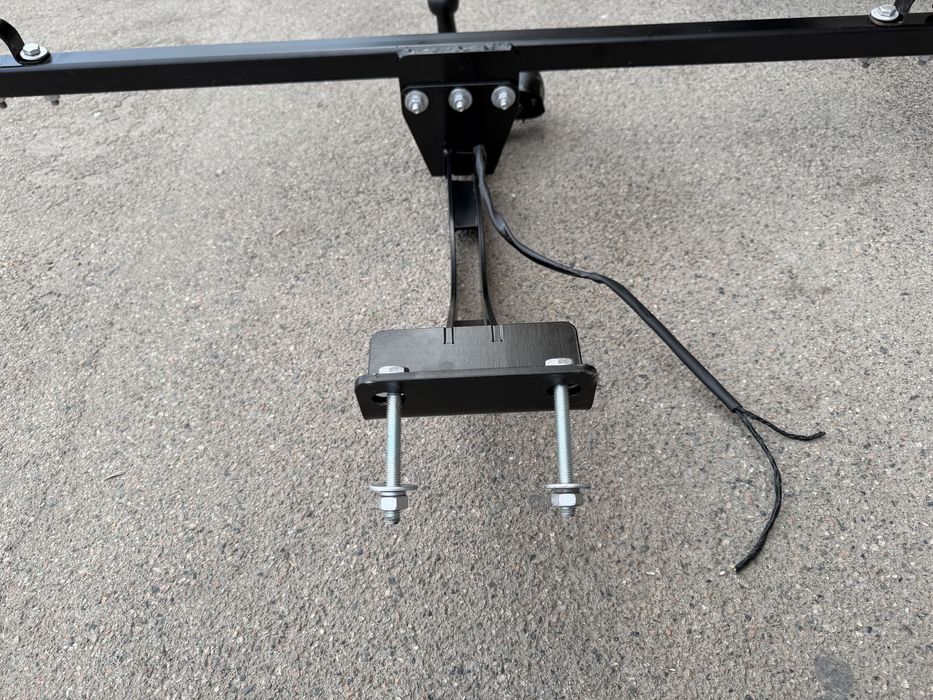 Фаркоп на ниву новый