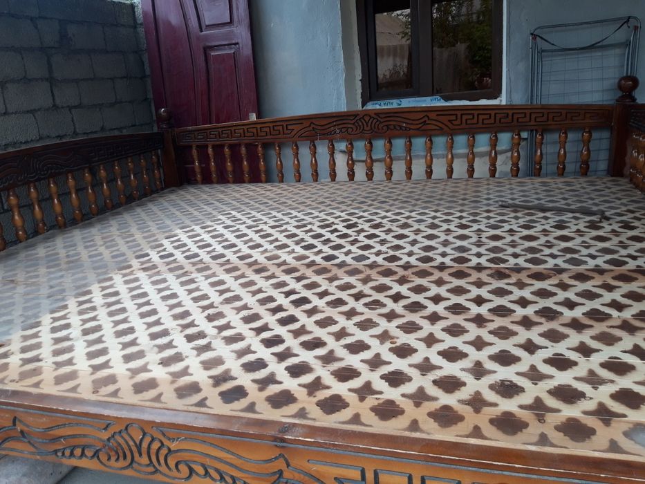 Качественный тапчан .Орех