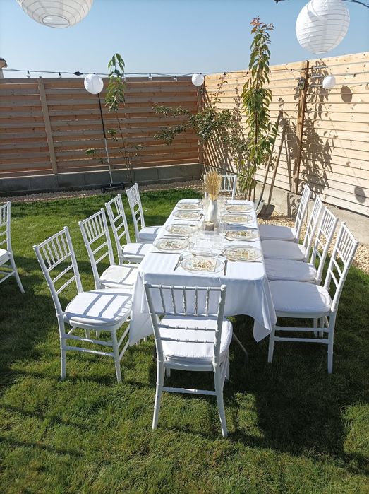 INCHIRIEZ mese și scaune,veselă completă,pavilioane + alte servicii !