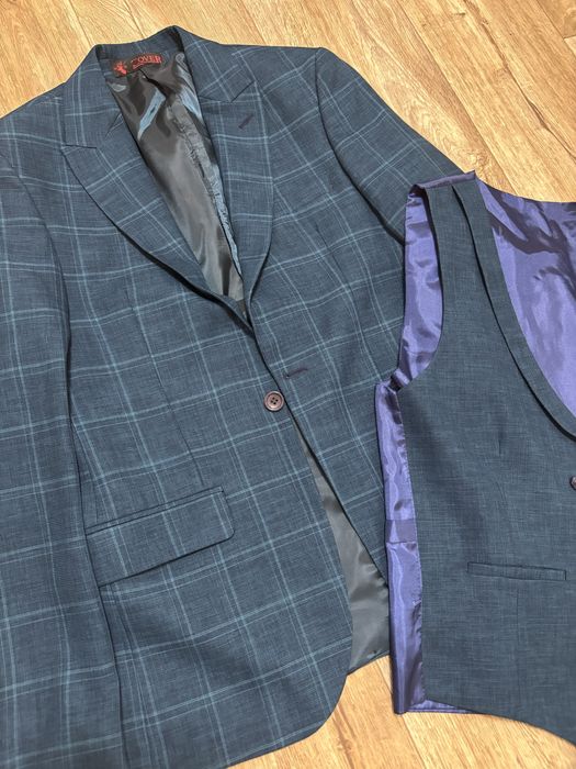 Продам брючный костюм 3-ка