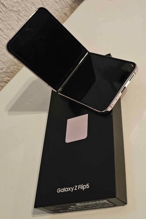 Samsung galaxy z flip 5