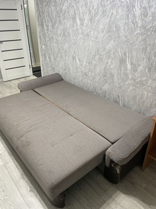 Продается Диван БУ