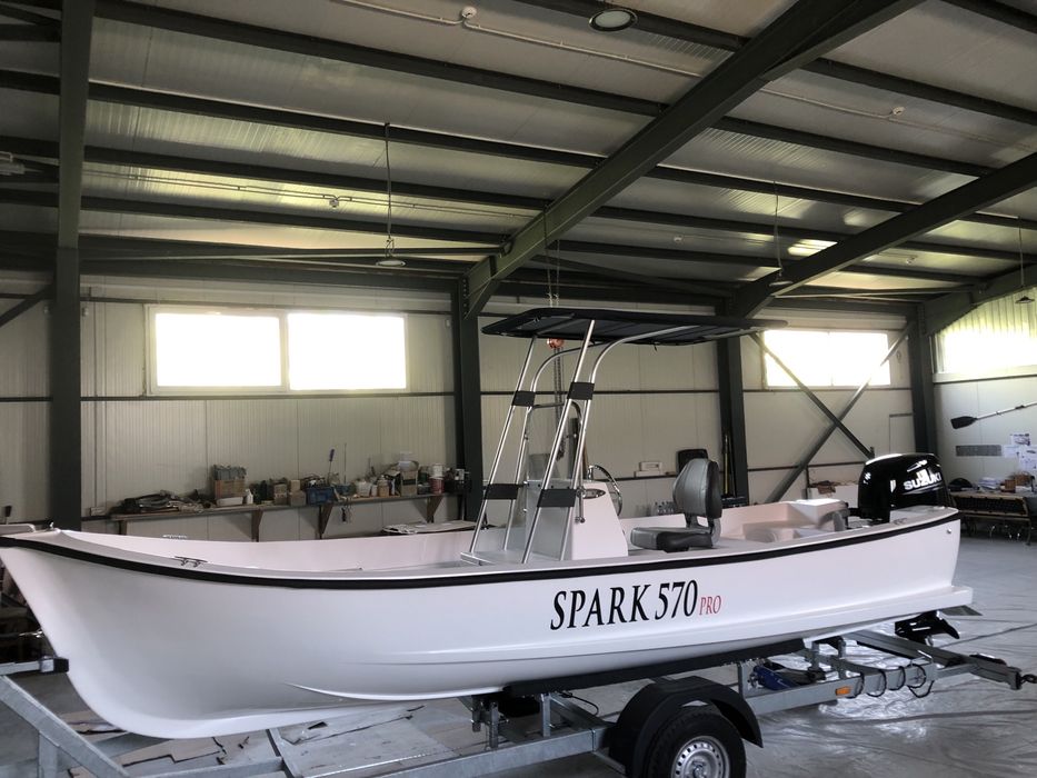 Barca noua ,ambarcatiune clasa C