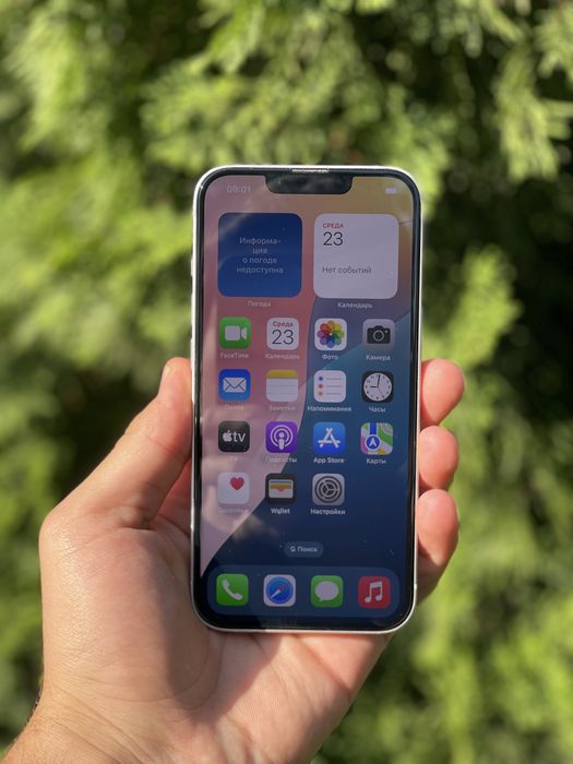 Продам Iphone 13