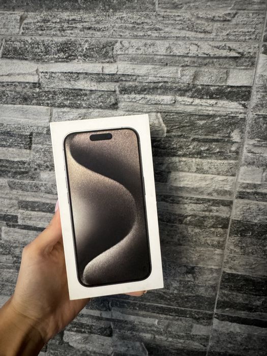 iPhone 15 Pro silver