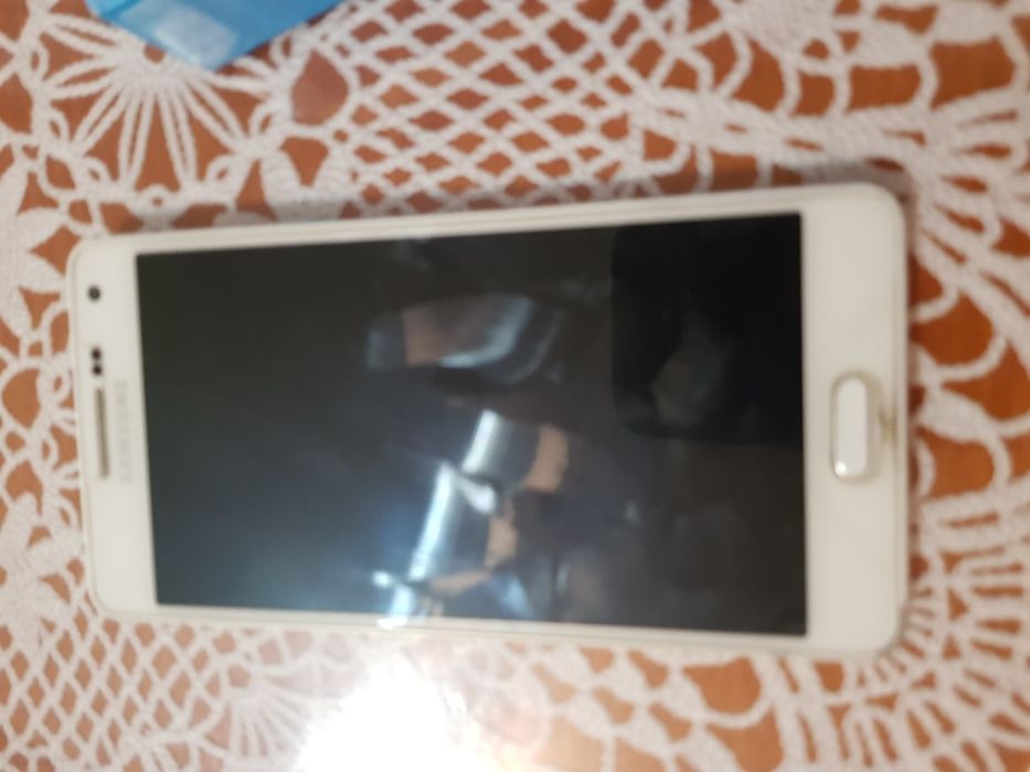 Самсунг А5          в добро състояние