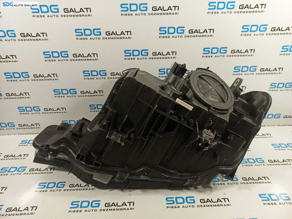 Far Dreapta FARA Xenon BMW Seria 3 F30 F31 2011 - 2015 Cod 7259540 63.11-7259540 [L2013]
