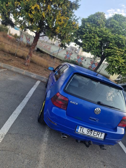 Vand golf 4 1.9 Axr 101Hp/se prezinta bine mecanic/estetic 7/10/