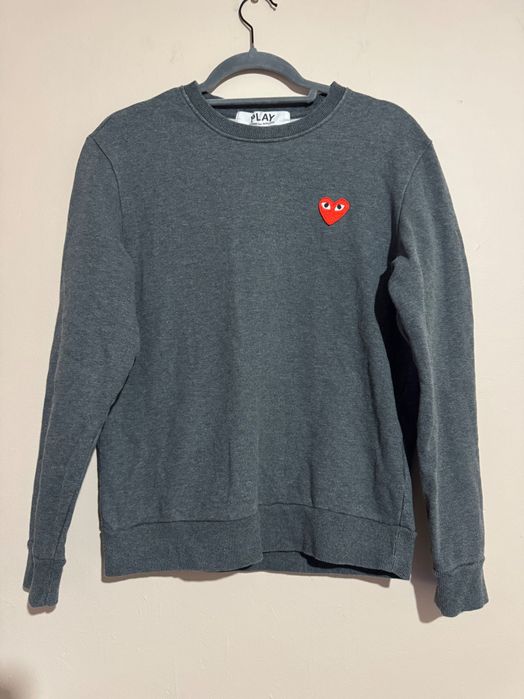 Play Comme des Garçons Classic Red Heart Long-sleeved T-shirt