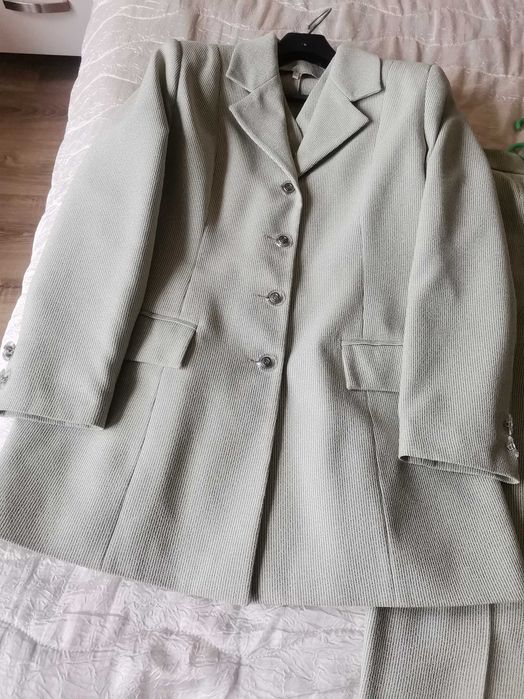 Дамски костюм 3 части