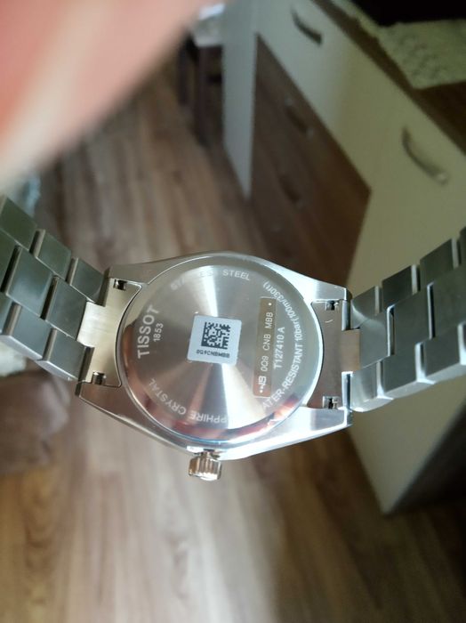 Часовник TISSOT, швейцарски,