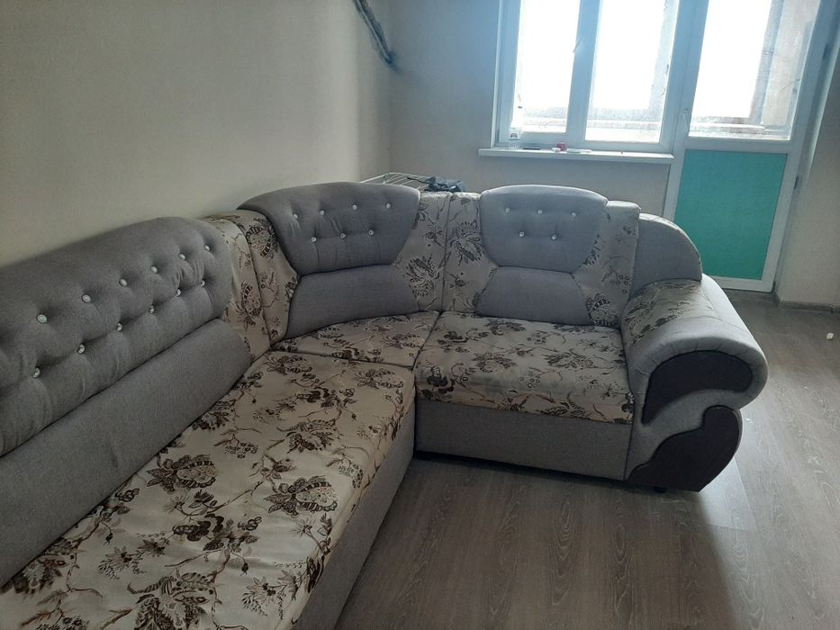 Продам угловой диван