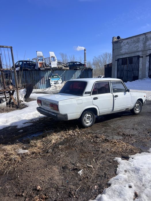Продам ваз 2107