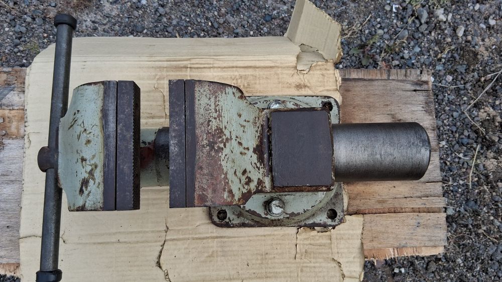 Тиски производство СССР