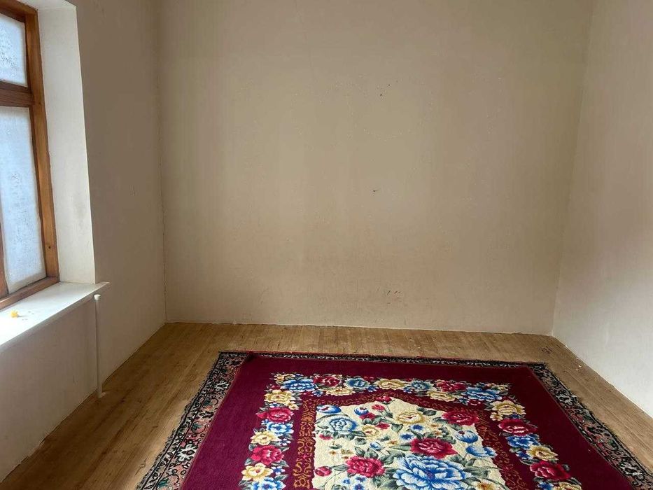 Шароф Рашидов туман Нурафшон маҳалласи "ЭНГИЛИС"даги Ховли сотилади