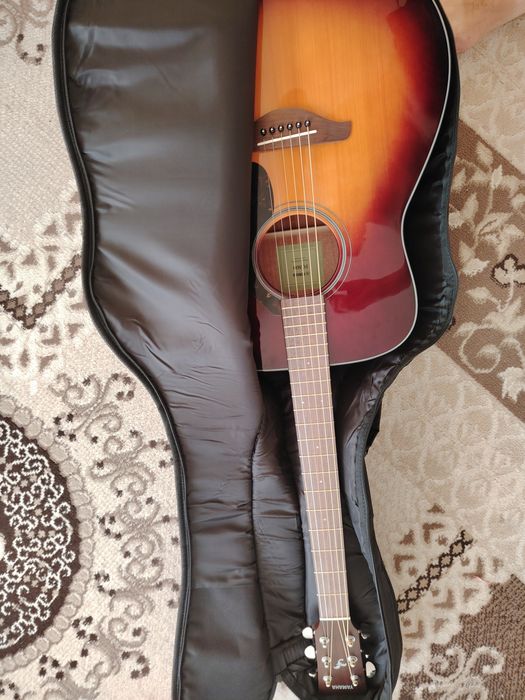 Гитара Yamaha FX280