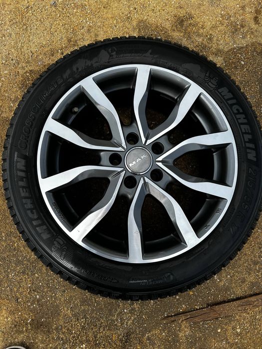 MICHELIN cross climate 215/55 r17