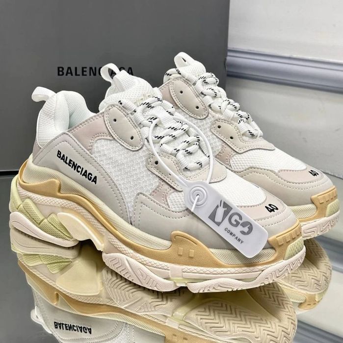 Balenciaga Triple S "White/Vanilla"