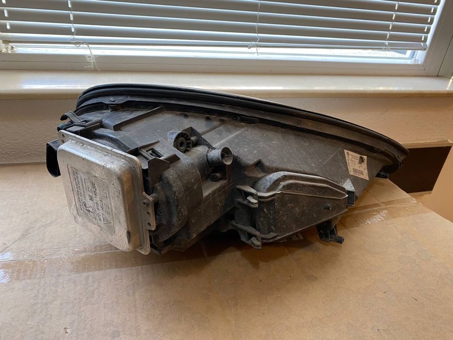 Фар Оригинален за Порше Панамера Десен Porsche Panamera фарове