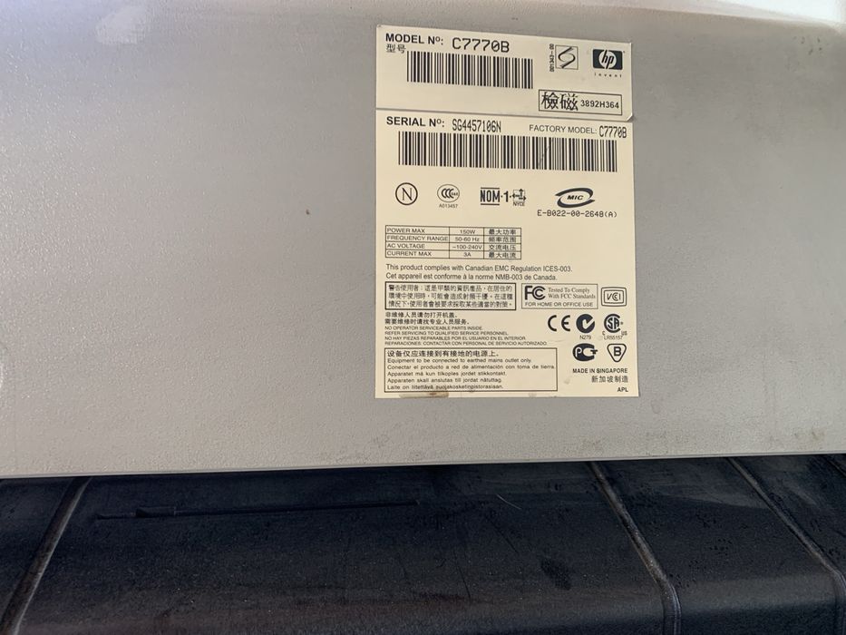 Vând HP DesignJet 500 – model C7770B, varianta de 42 inch