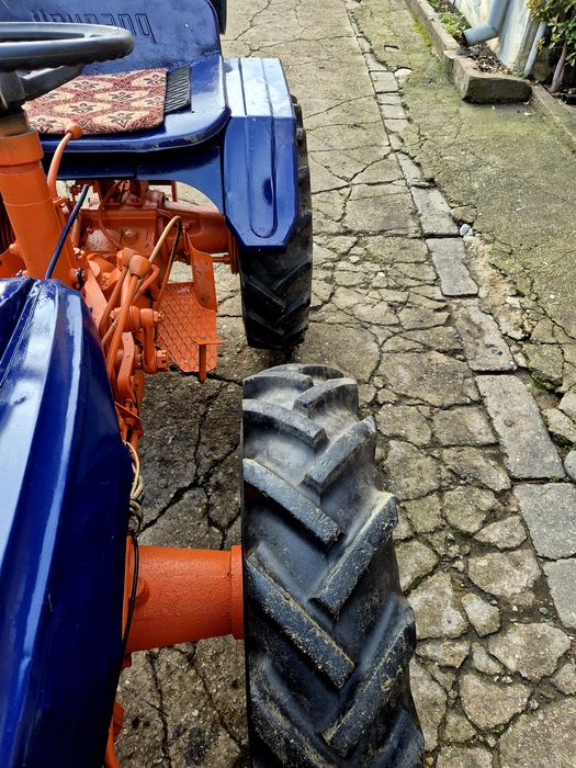 Tractor articulat  Pasquali 990 .. 21 cp