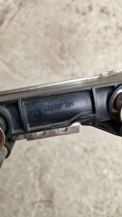 Горивна рейка VW/Audi 1.8/2.0 TFSI