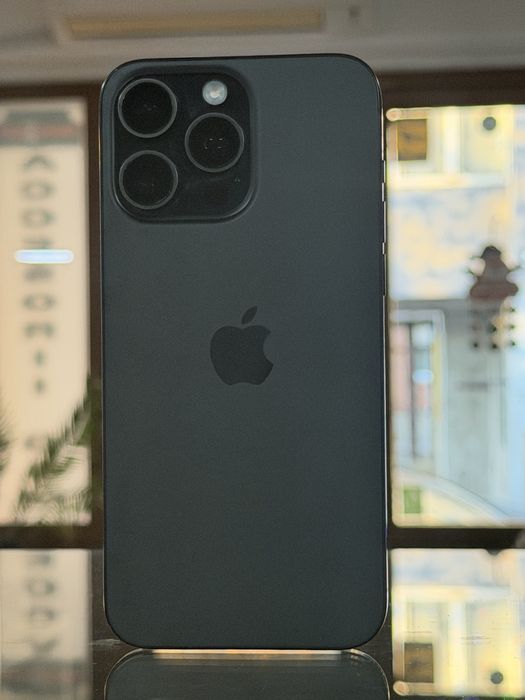 iPhone 15 Pro max Pret 3400 lei