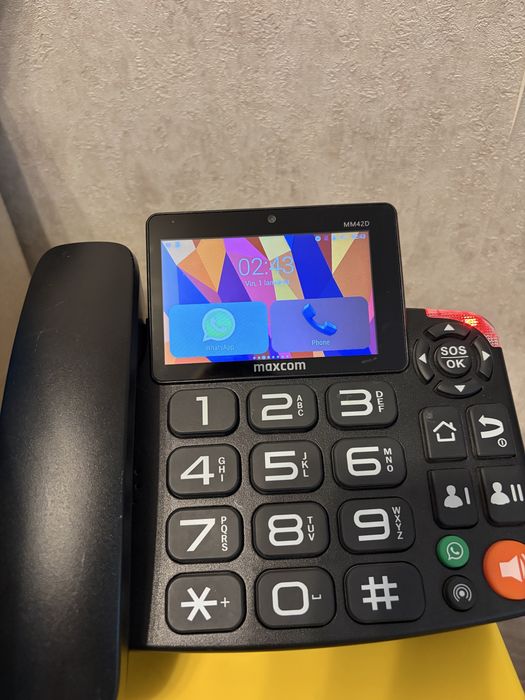 Telefon mobil Maxcom MM42D 4G