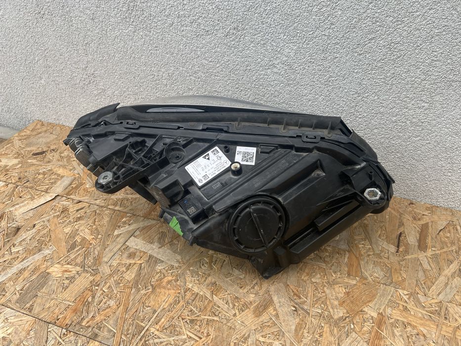 Far stanga Mercedes C Class W205 Full LED Multibeam Facelift Original