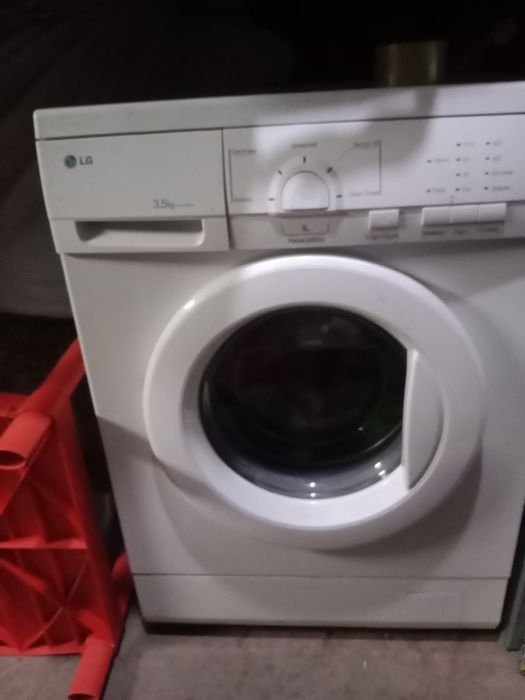 Продам срочно стиральную машину
