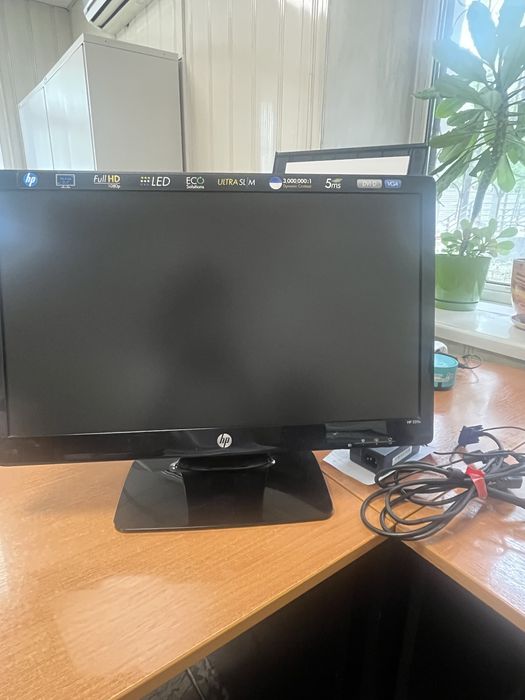 Монитор HP 2211x 21.5” Full HD
