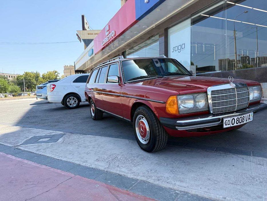 Mercedes-Benz W123 TE