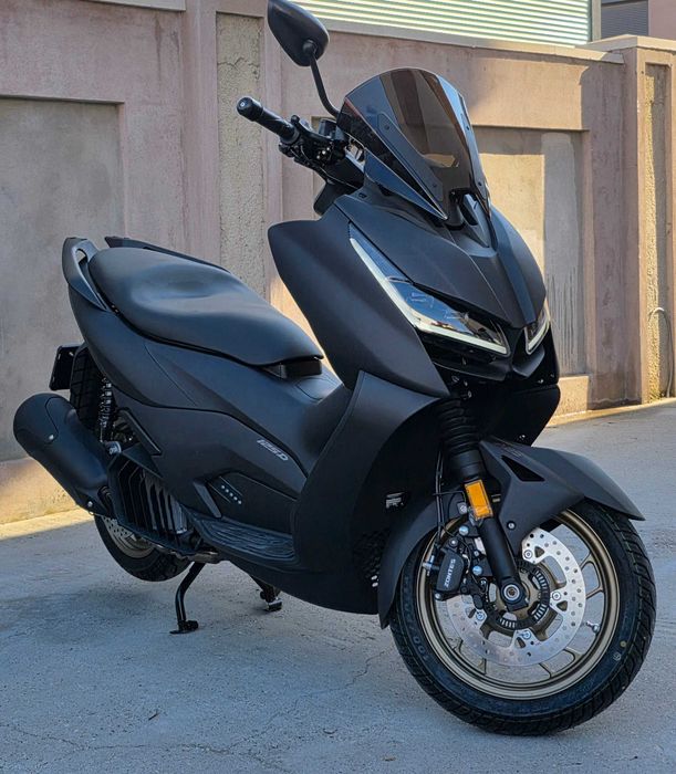 Inchiriere scutere scutere de inchiriat