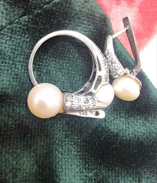 Kumush Uzuk va Zirak. B/u