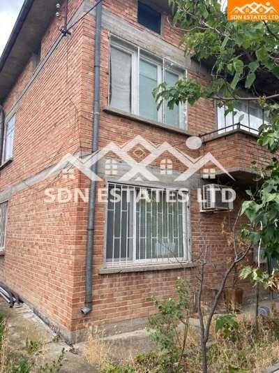 Продава се масивна тухлена къща в с. Кортен, общ. Нова Загора