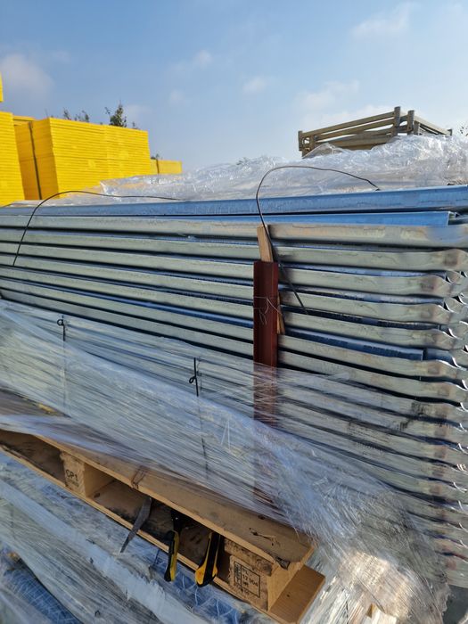 Профили за жълтия  кофраж всички елументи  за него на склад 3€