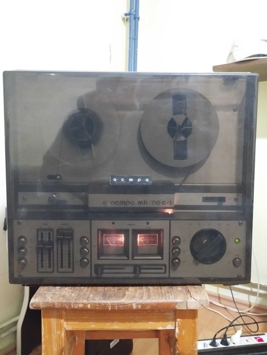 Magnetofon funcționabil Polonez