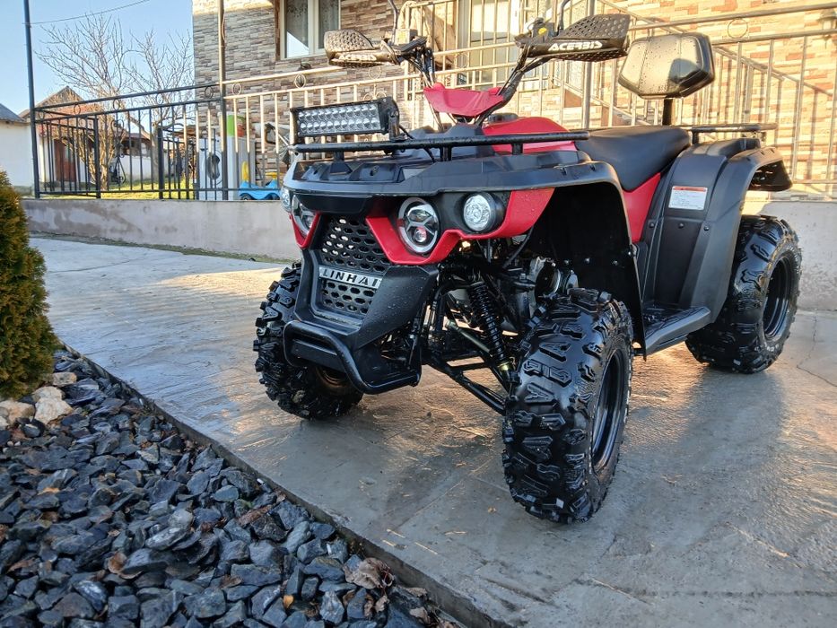 Vand sau schimb cu autoturizm Linhai M210 .