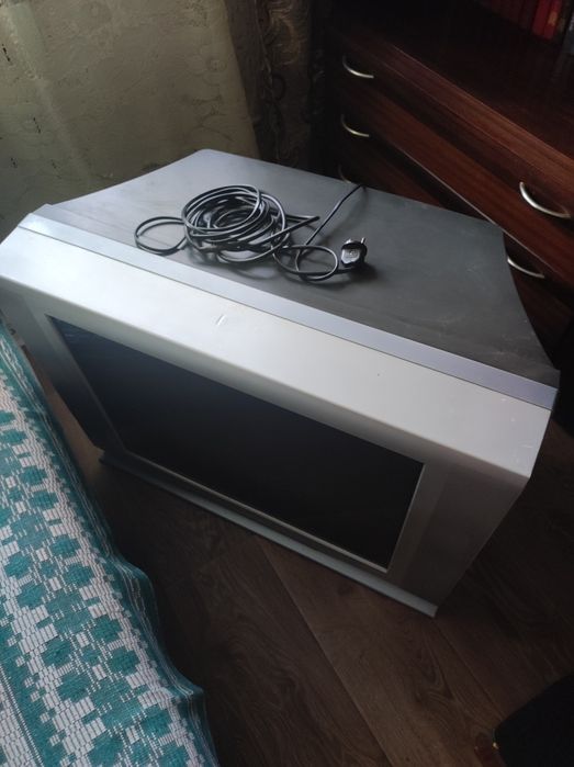 Продам телевизор