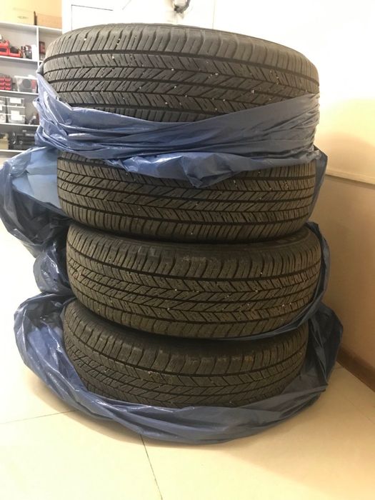 Продавам гуми Dunlop летни 225/65 r18