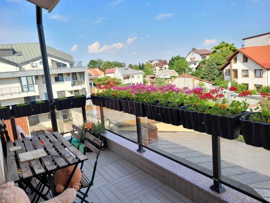 Apartament 4 camere decomandat, Damaroaia