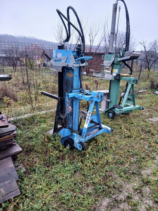 Vând crepator lemne 16T