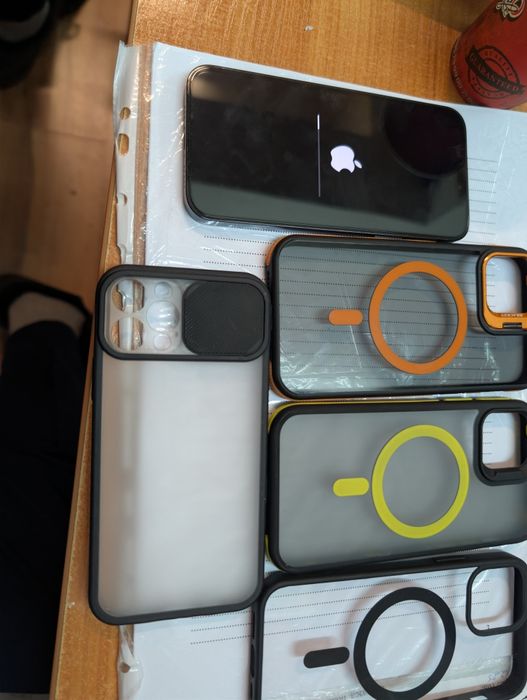 iPhone 12 pro, изключително запазен с нова батерия