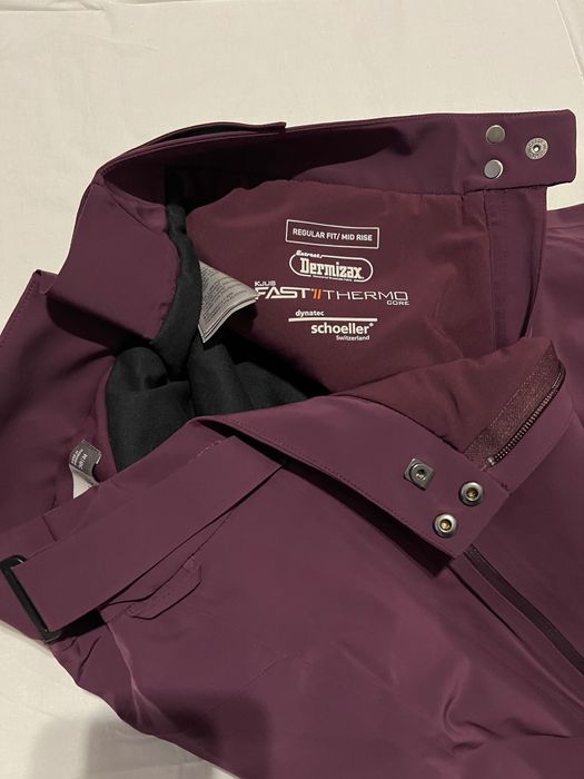 Оригинален дамски ски екип KJUS от гъши пух