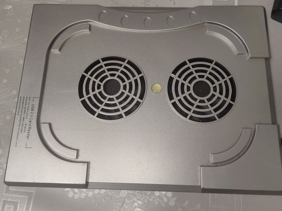 Suport și cooler laptop