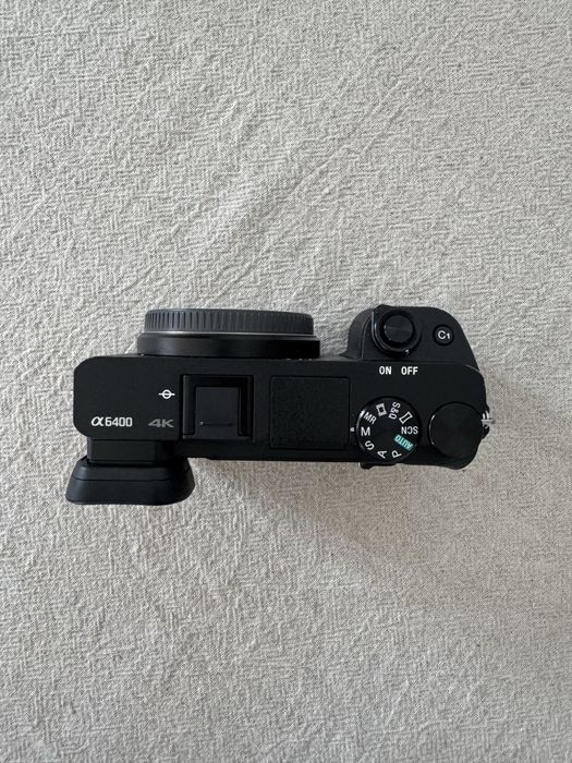 Sony A6400 body + 4baterii