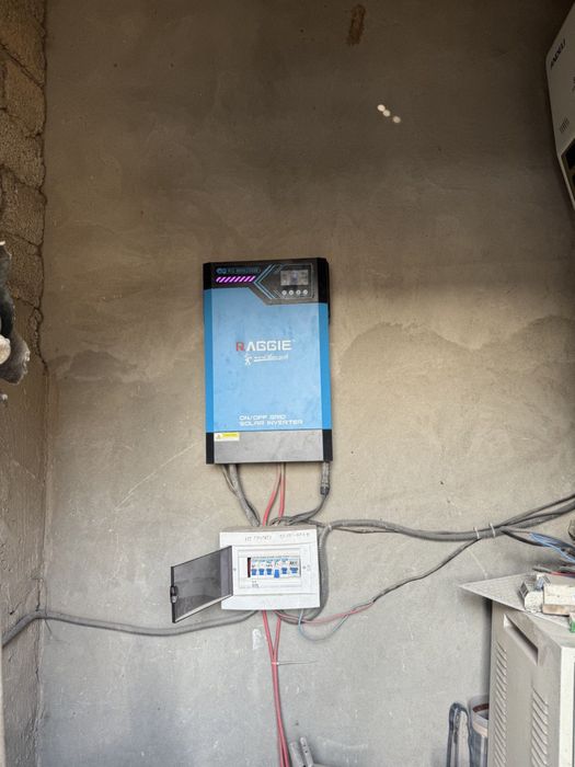 Quyosh panel sotiladi