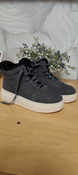 Зимние. Новые. Размер 37