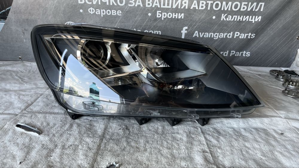 Фар Seat Alhambra 2015г